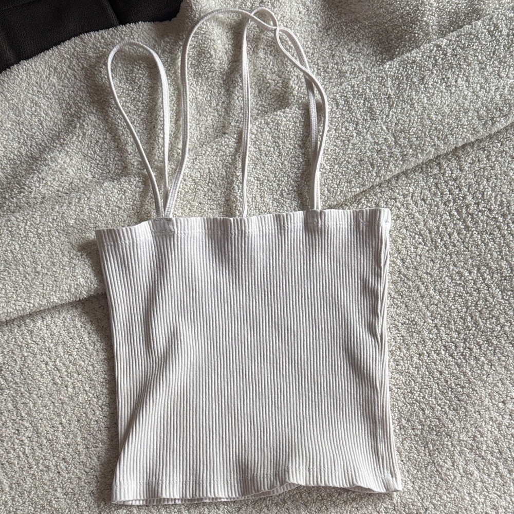 Elegant White Ribbed Women's Top